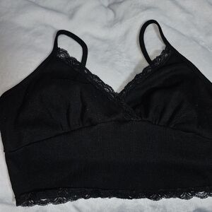 SHEIN Black Lace Trim Crop Top